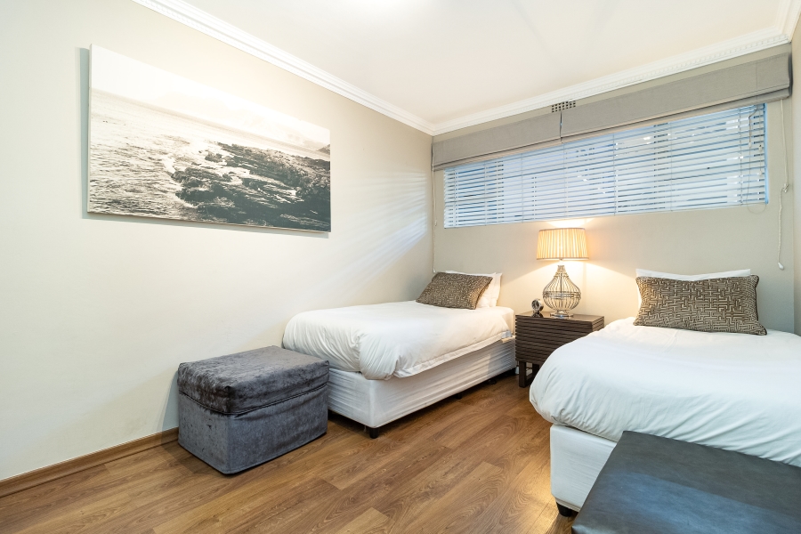 2 Bedroom Property for Sale in Mouille Point Western Cape